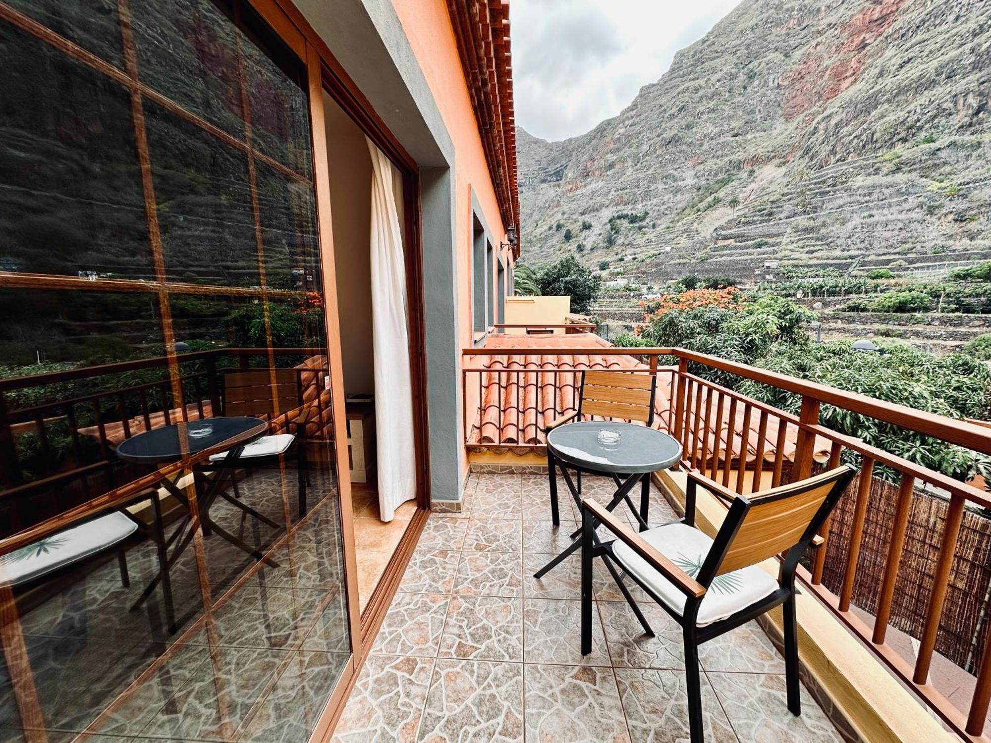 Calma Suite Agulo Esterno foto